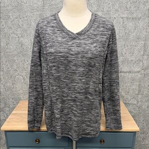 St John’s Bay Gray V-Neck Long Sleeve Fleece Top
